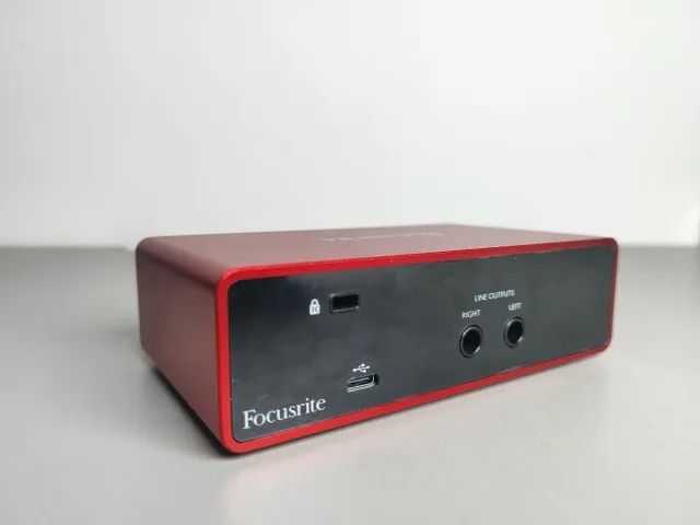 FOCUSRITE SCARLETT SOLO 3RD GEN - Equipamentos e Acessórios de Som