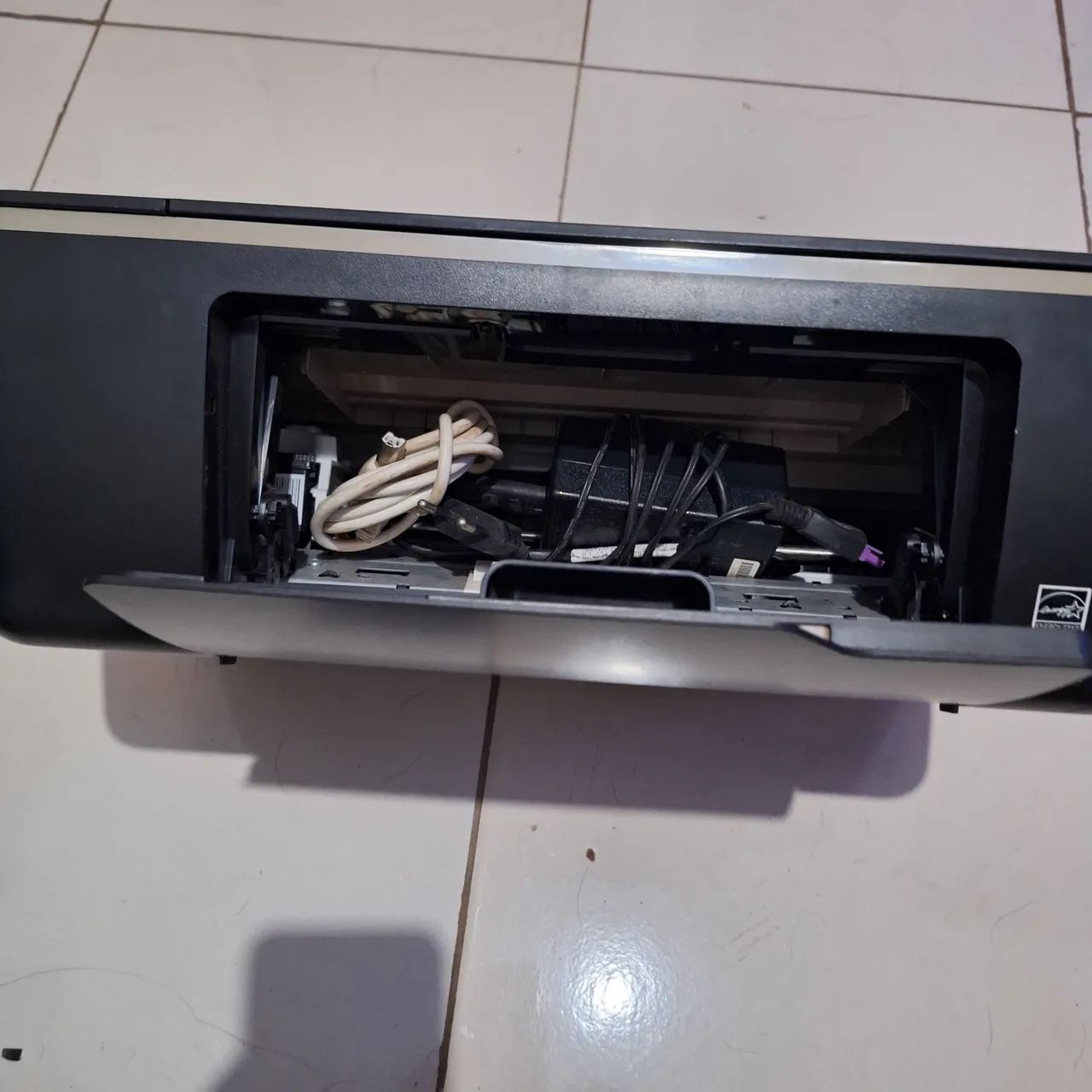 Impressora HP Deskjet Ink Advantage 3516 - Foto 2