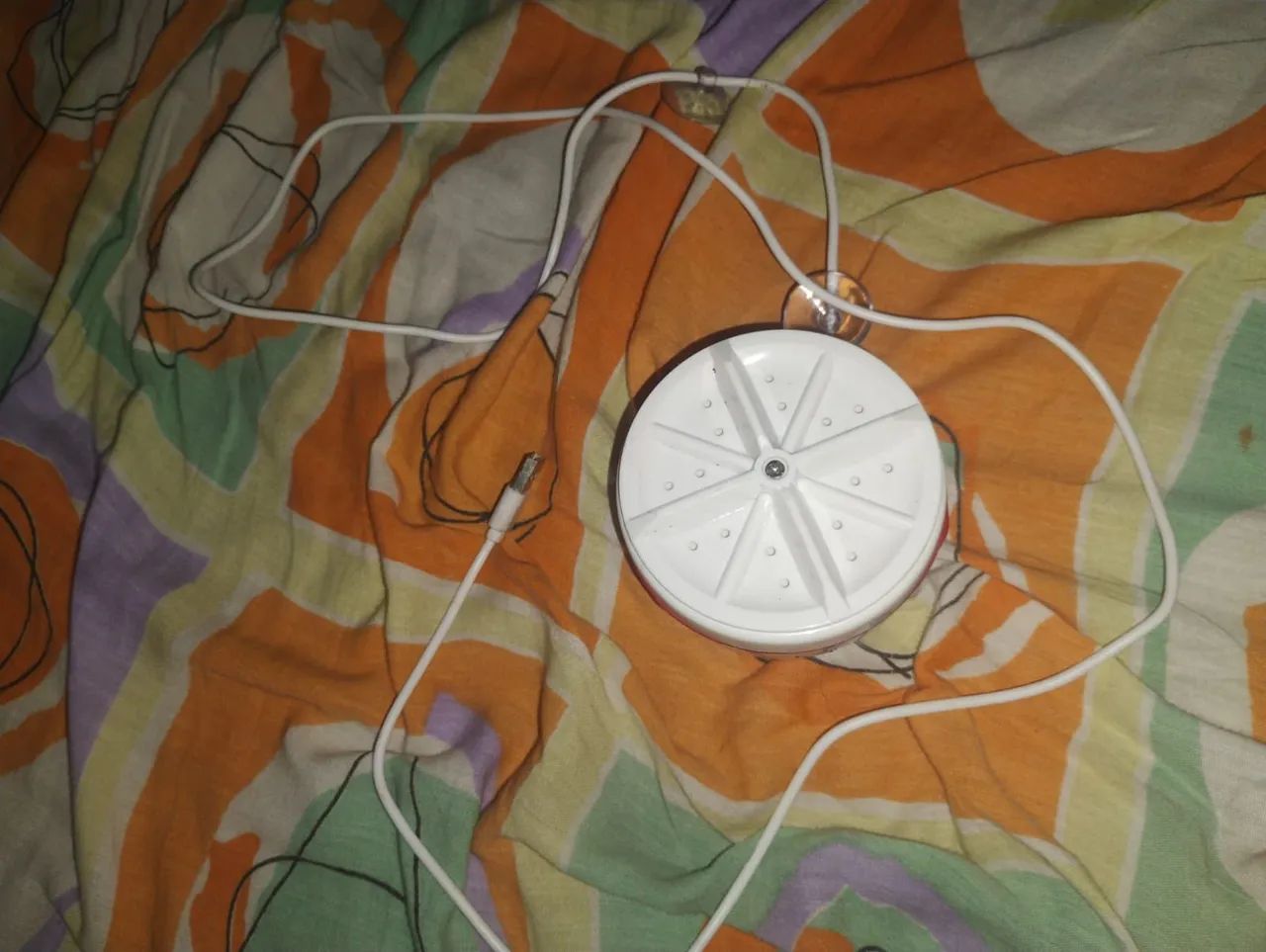 Motorzinho usado para lavar pequenas peças de roupas (roupas leves, meias e peças íntimas  - Foto 2