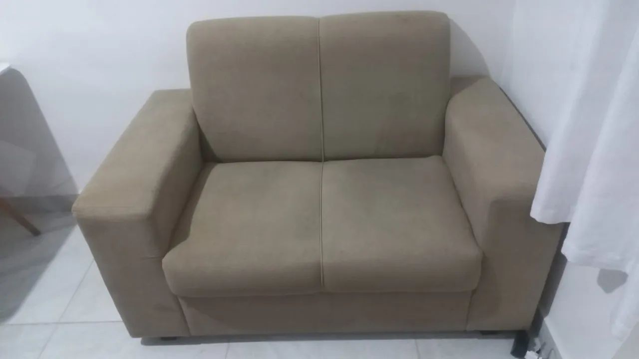 Sofá 2 lugares 