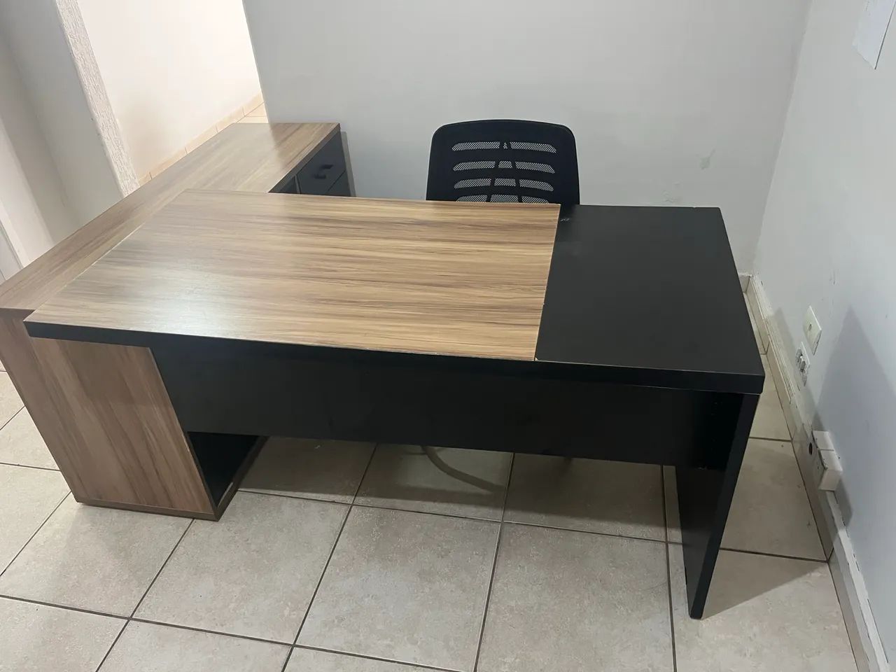 Vende se mesa de escritório 