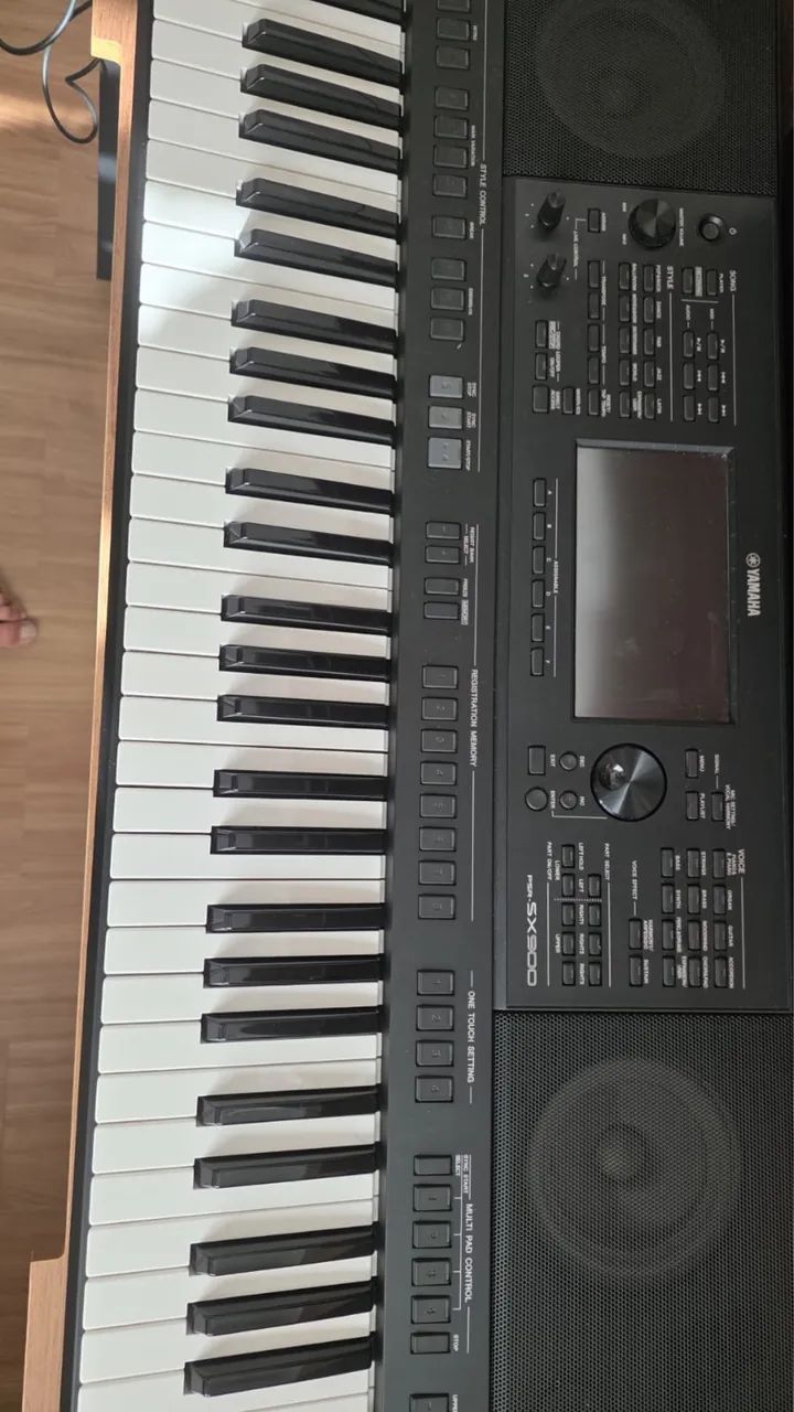 Teclado Yamaha SX 900