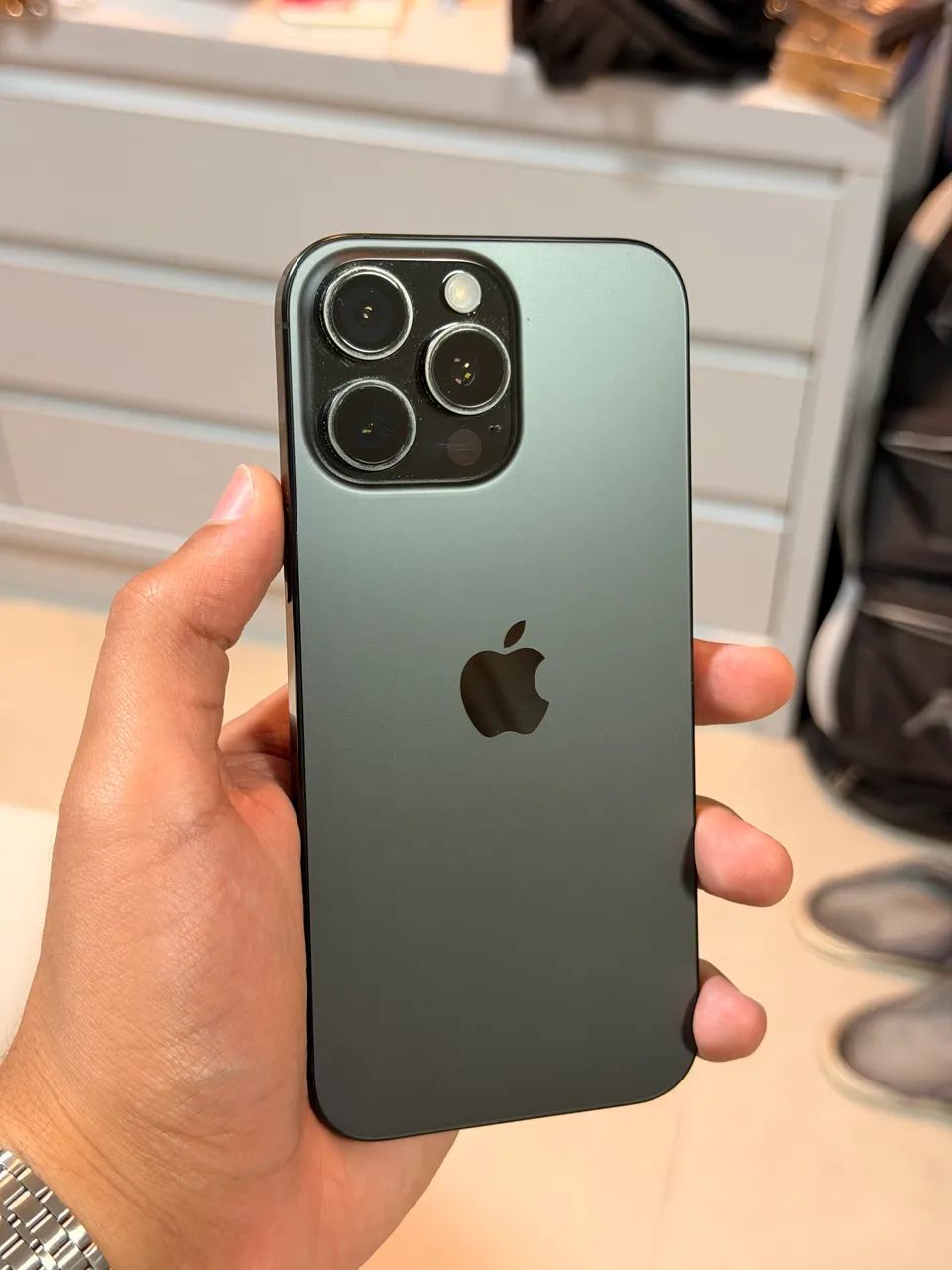 iPhone 16 PRO MAX (parcelado em até 8x)