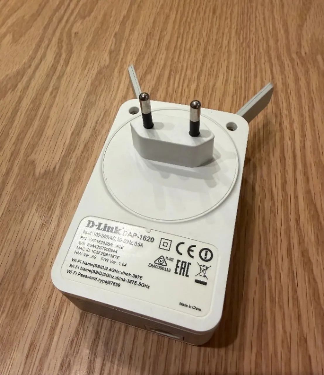 Repetidor Wi-Fi D-Link AC1200 DAP-1620 - Foto 2