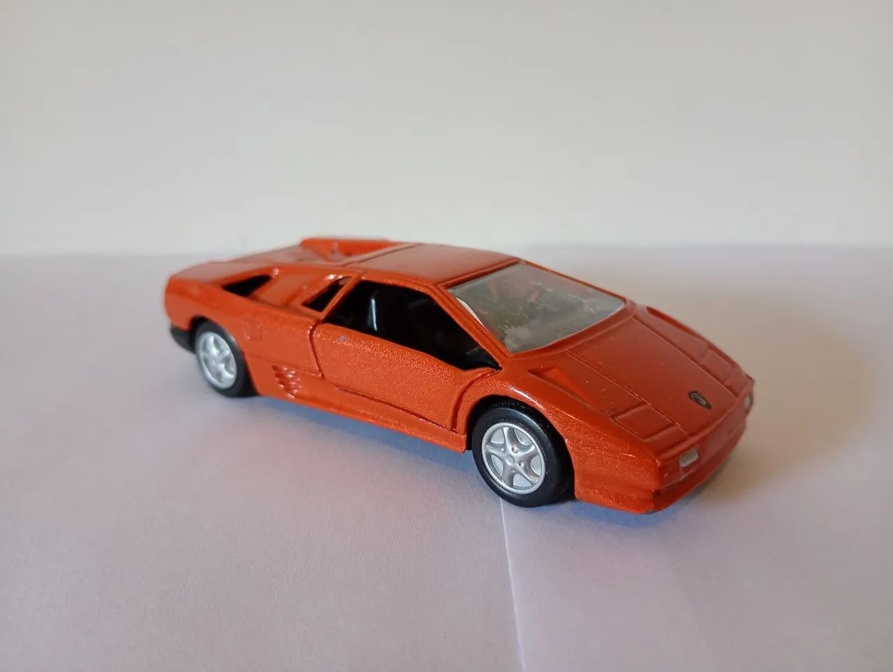 Motor Max - Miniatura Lamborghini Diablo  - Foto 4