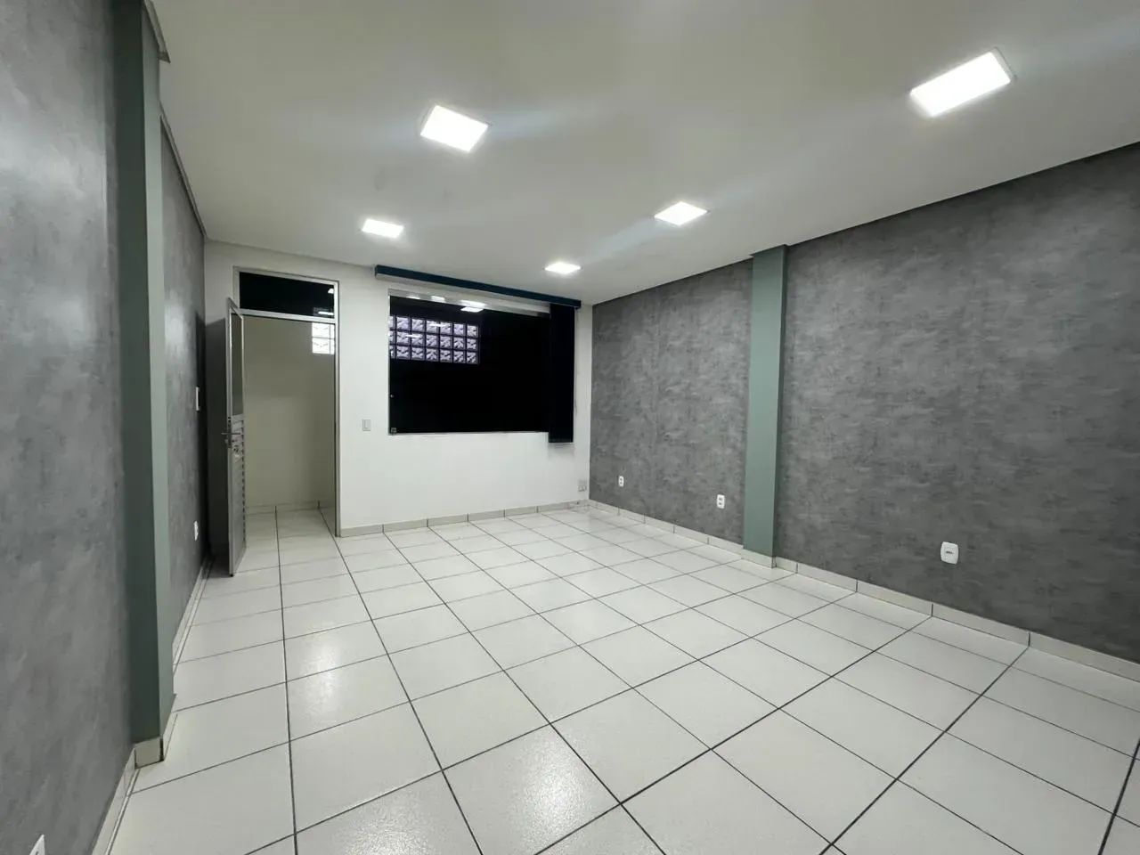 Sala na Darcy Vargas - Bairro Chapada 9 2  9 9 4 6 4 - 5 4 8 7 - Foto 3
