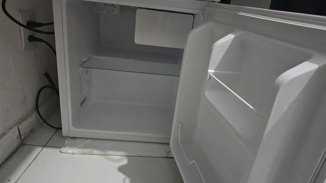 Frigobar zero 220v - Foto 2