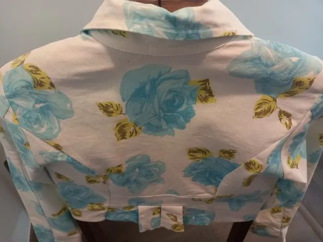 Cropped estampado floral com lycra - Foto 2