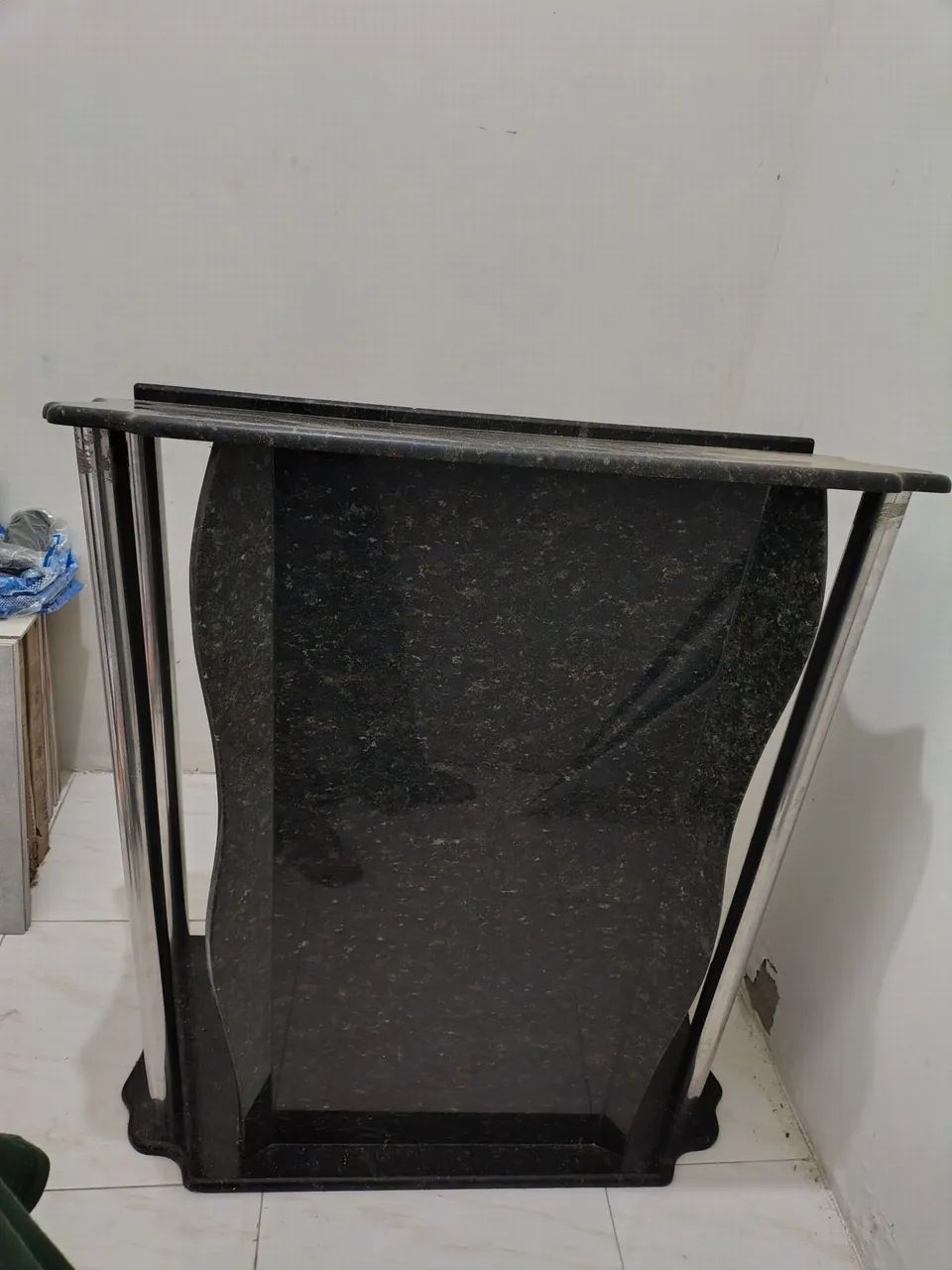 Vendo púlpito para igreja- Feito todo no Mármore com inox - Foto 3