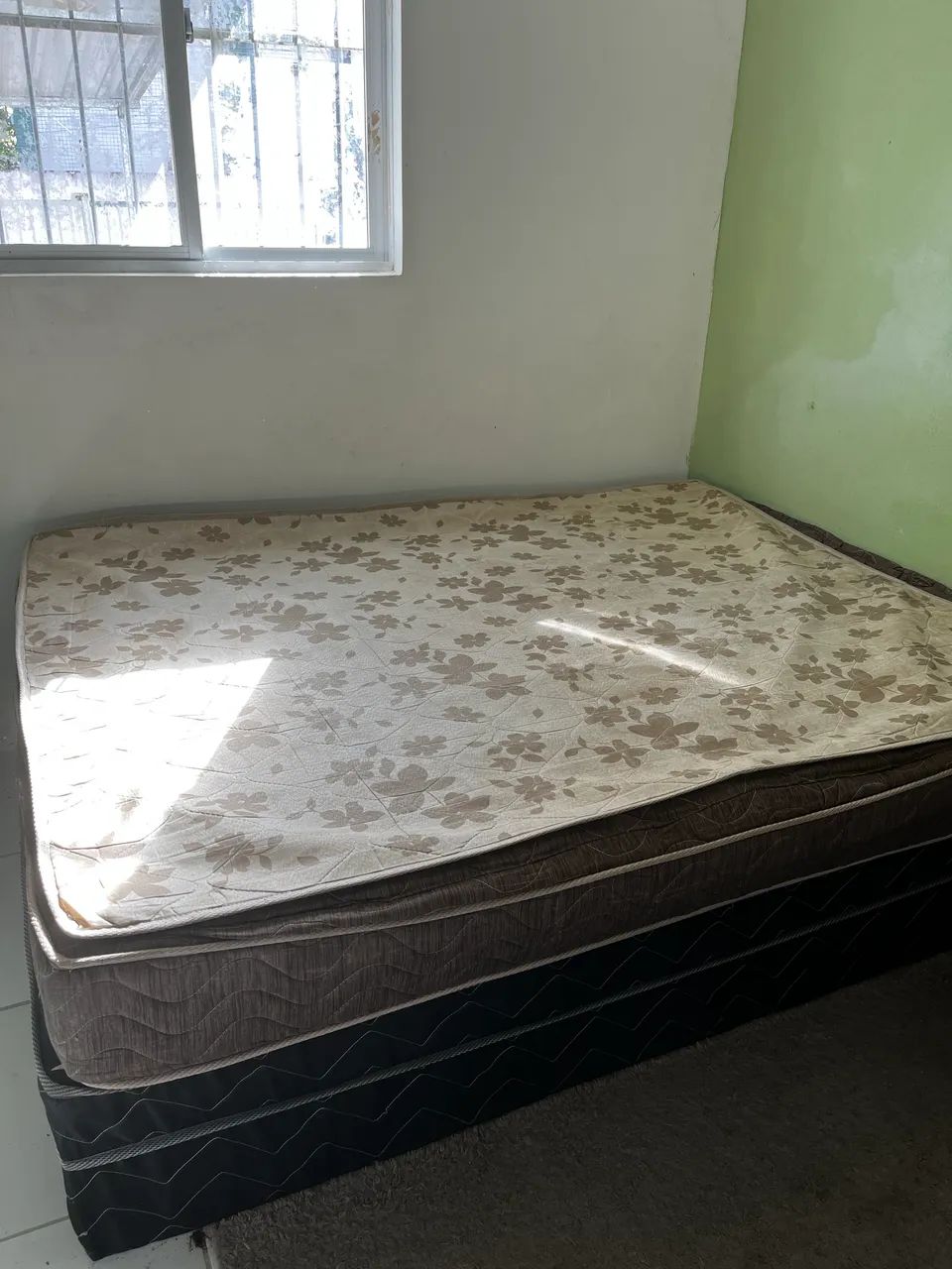 Cama box casal
