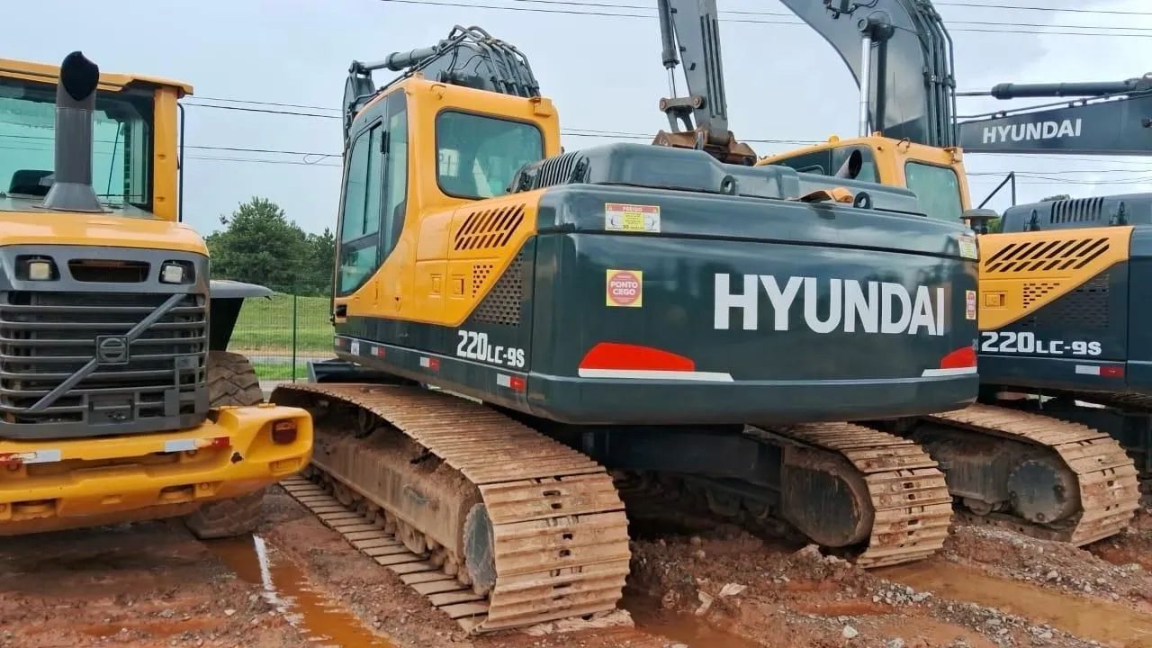 Escavadeira Hidráulica 