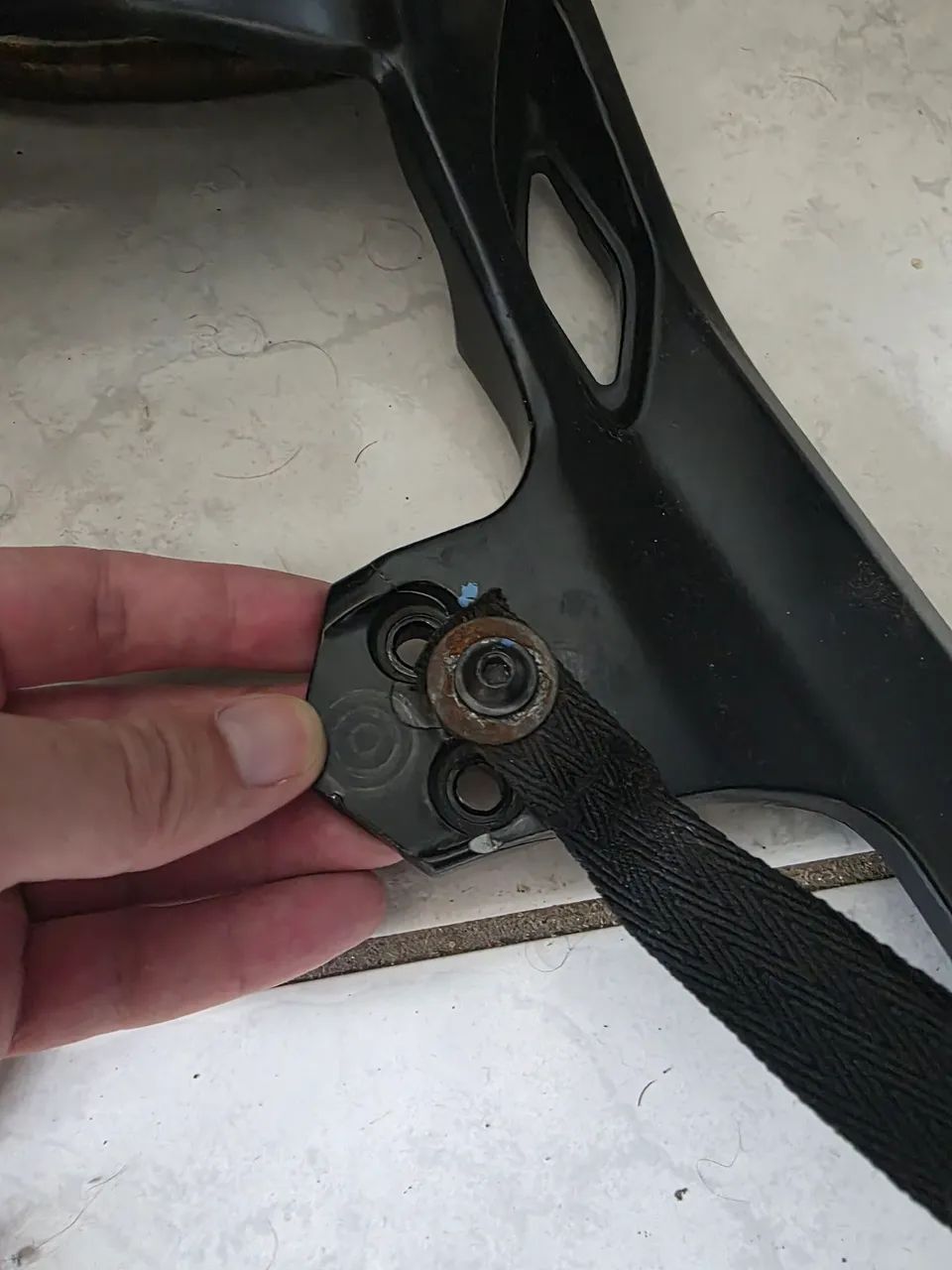 Suporte Bajaj Dominar 400 para reparo - Foto 5