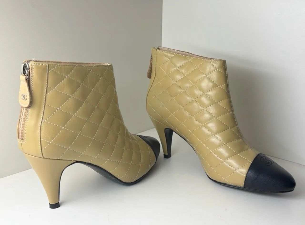 Bota nova da Chanel  - Foto 4