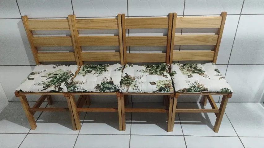 Table with 4 Chairs65204504624641122