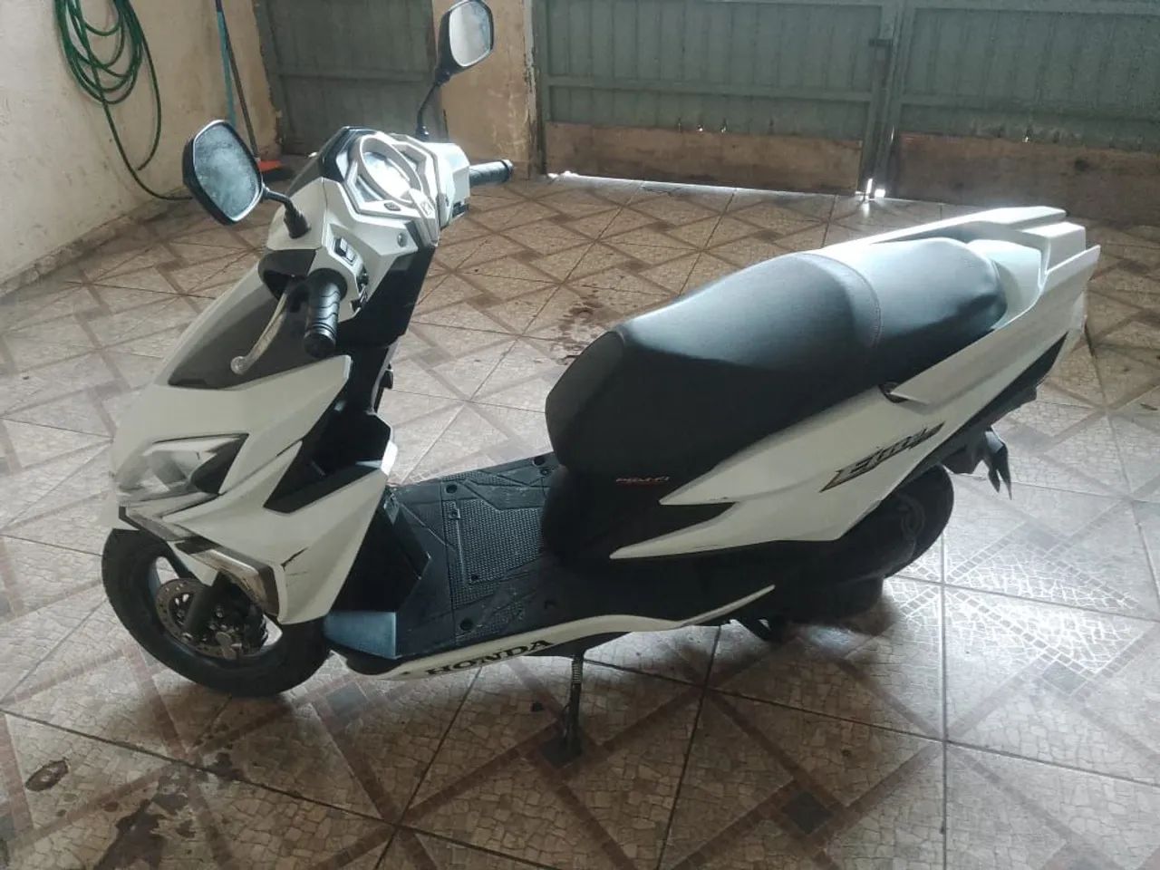 Vendo Honda elite  - Foto 3