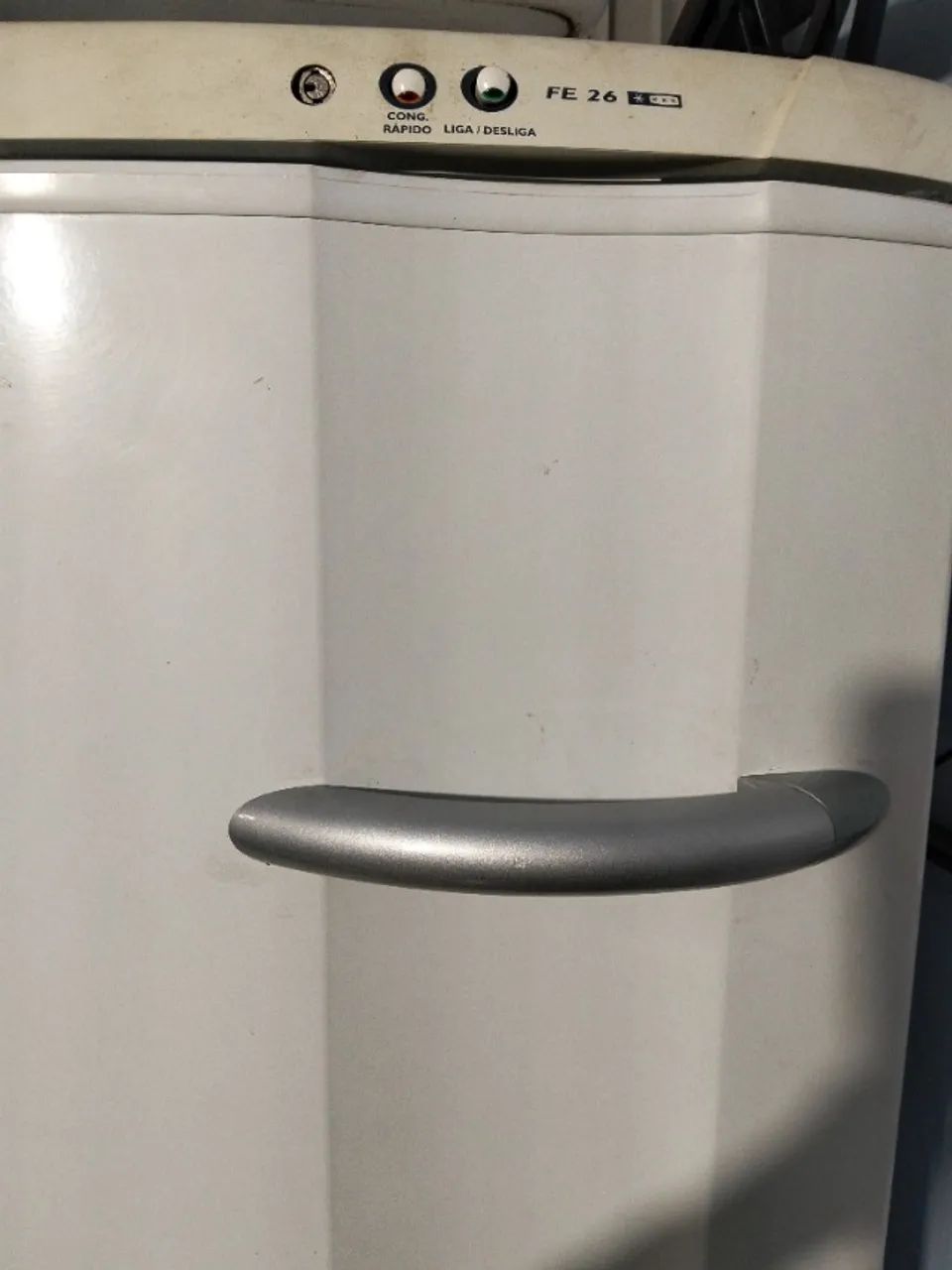 freezer Electrolux vertical fe26 - Foto 2
