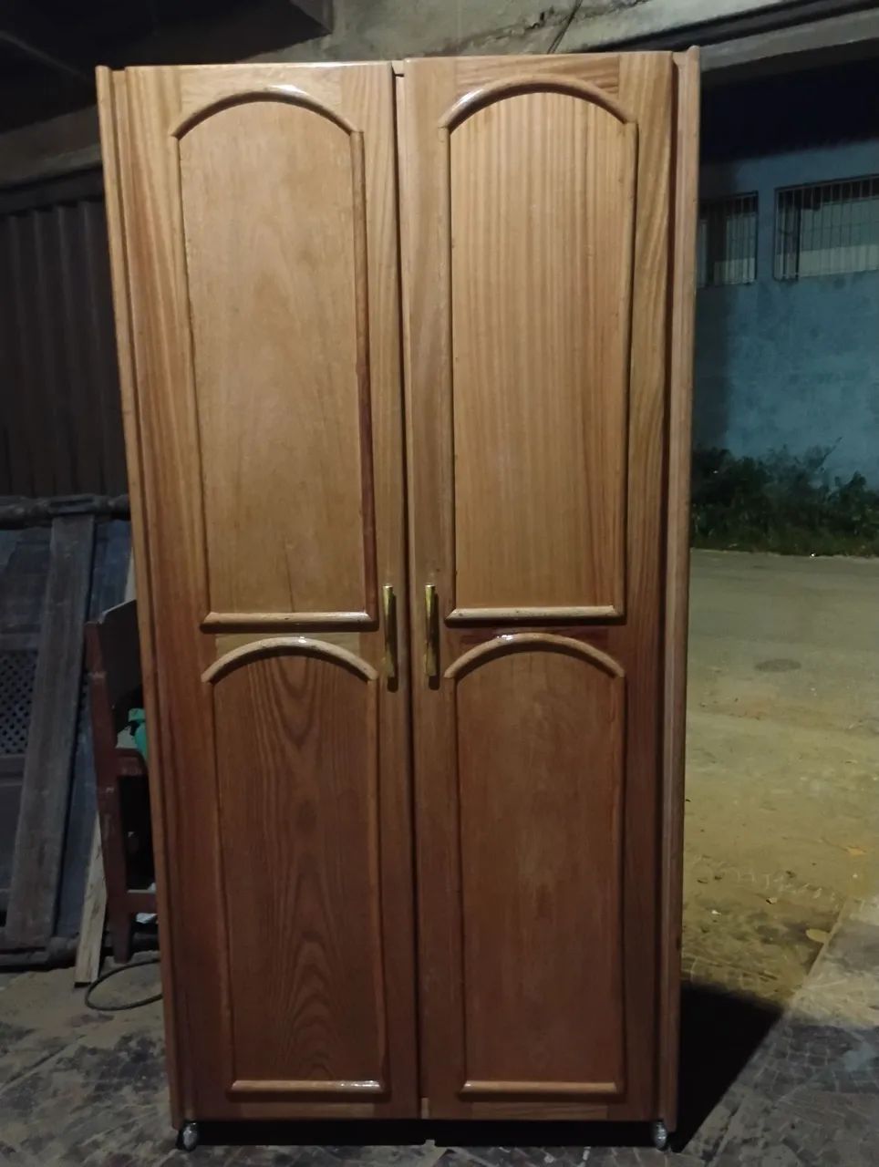 Vendo guarda roupa de solteiro - Foto 2
