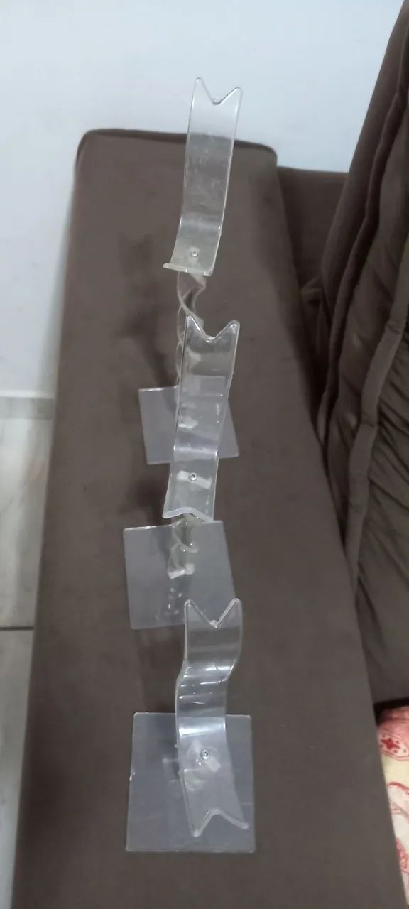 Expositor De Calçados Haste Torcida Cristal 5, 10 e 15cm - Foto 3