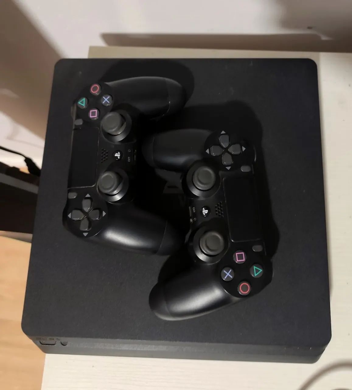 PS4 slim 