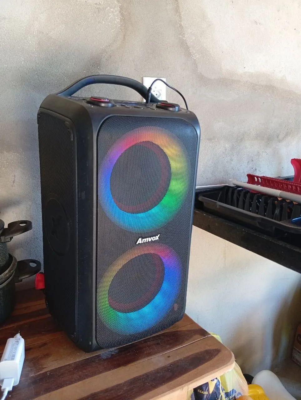 Caixa de som Amvox 600