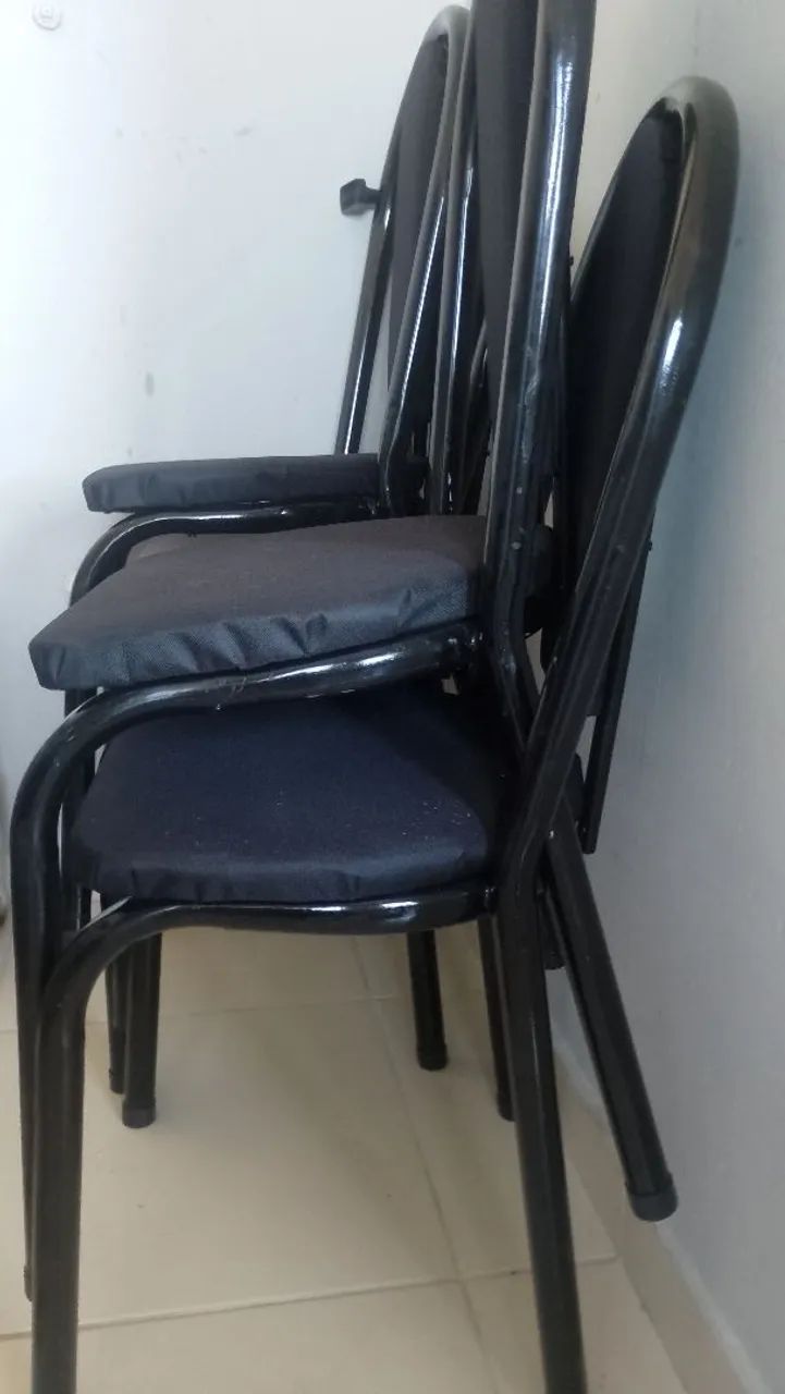 Cadeiras novinhas - Foto 4
