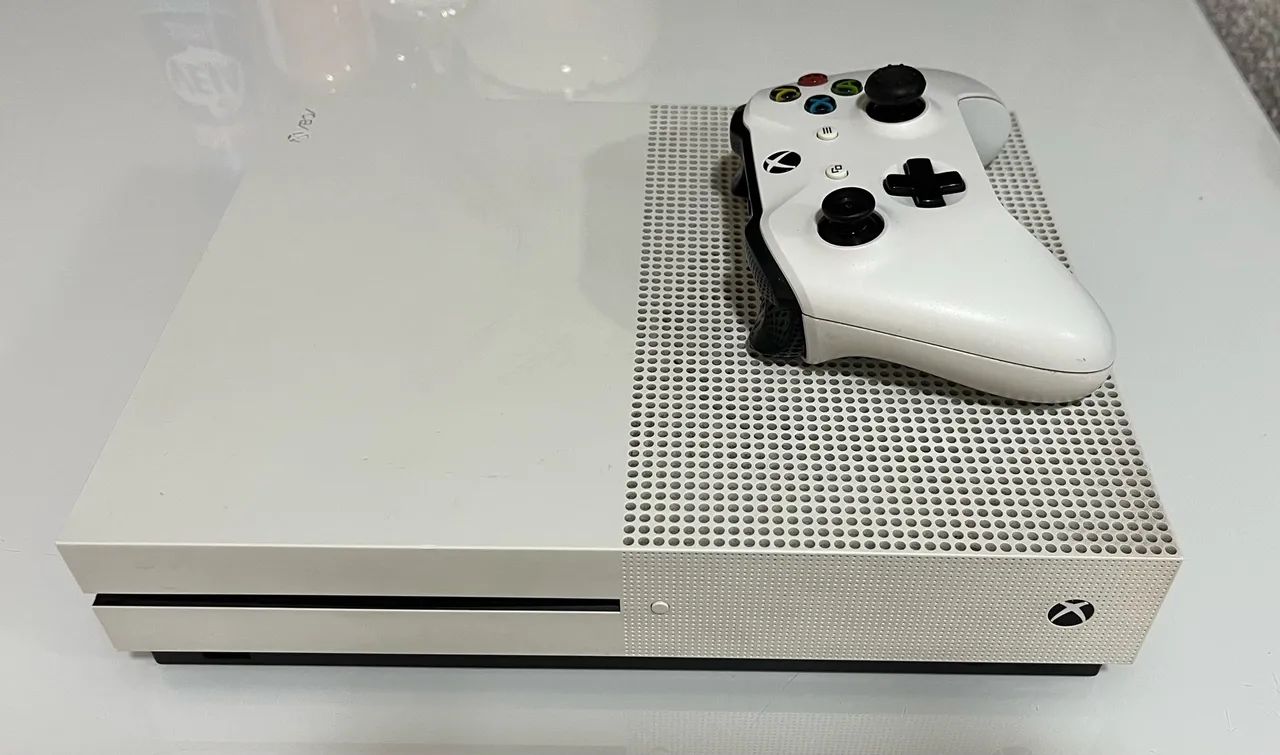 Xbox One S