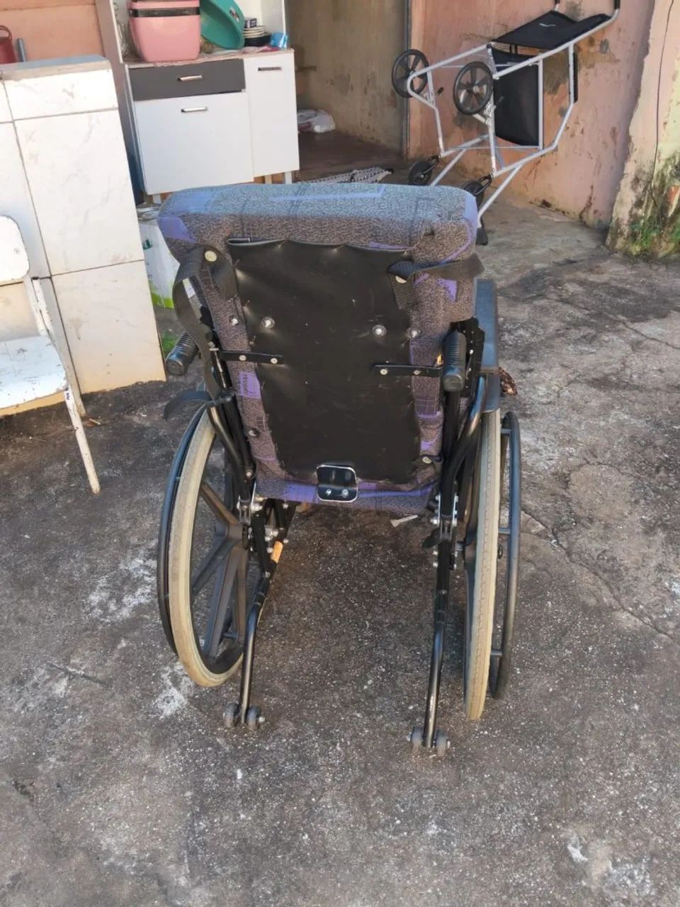 Vend cadeira d roda - Foto 3