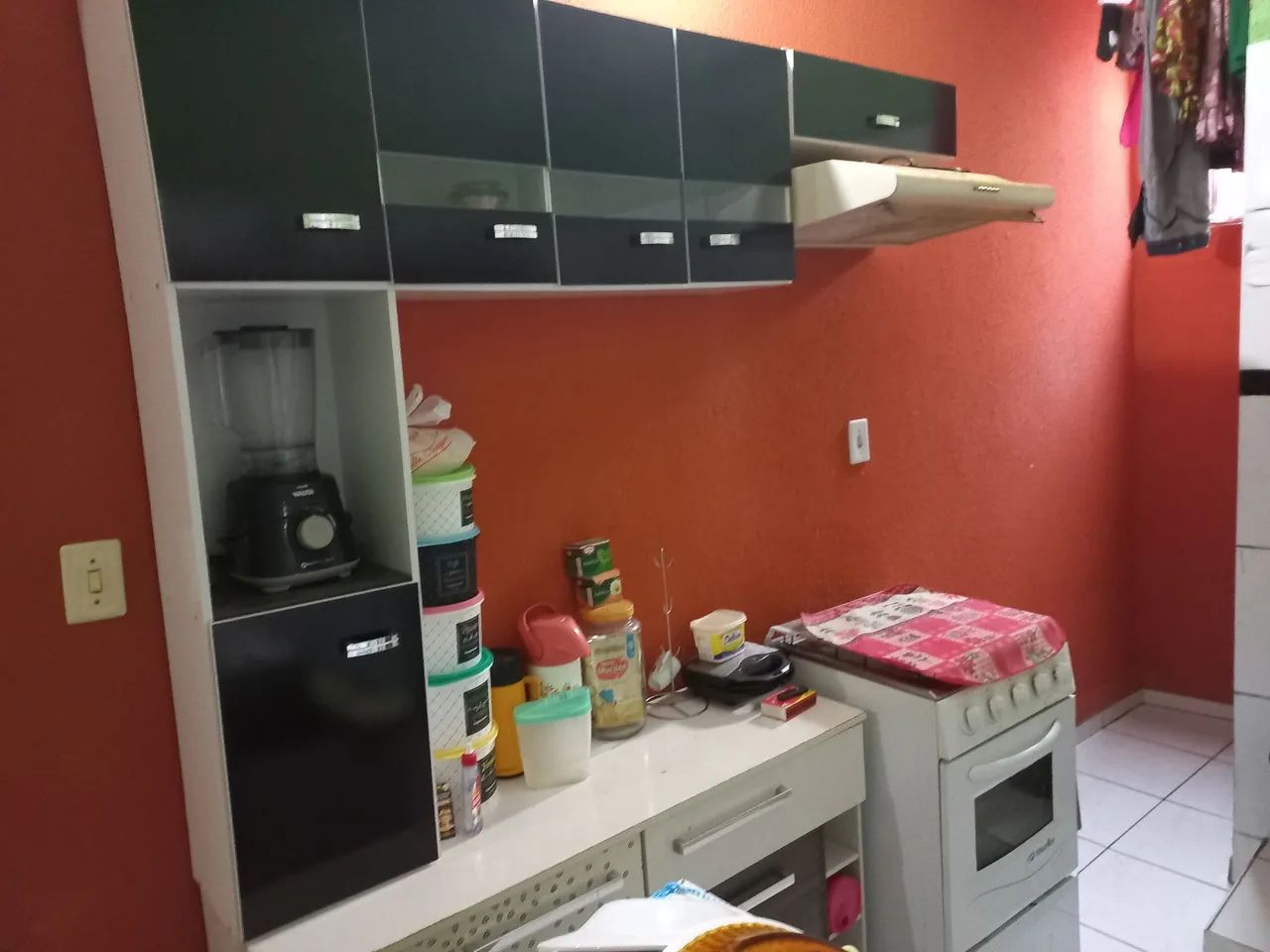 Aluga se apartamento mobiliado 