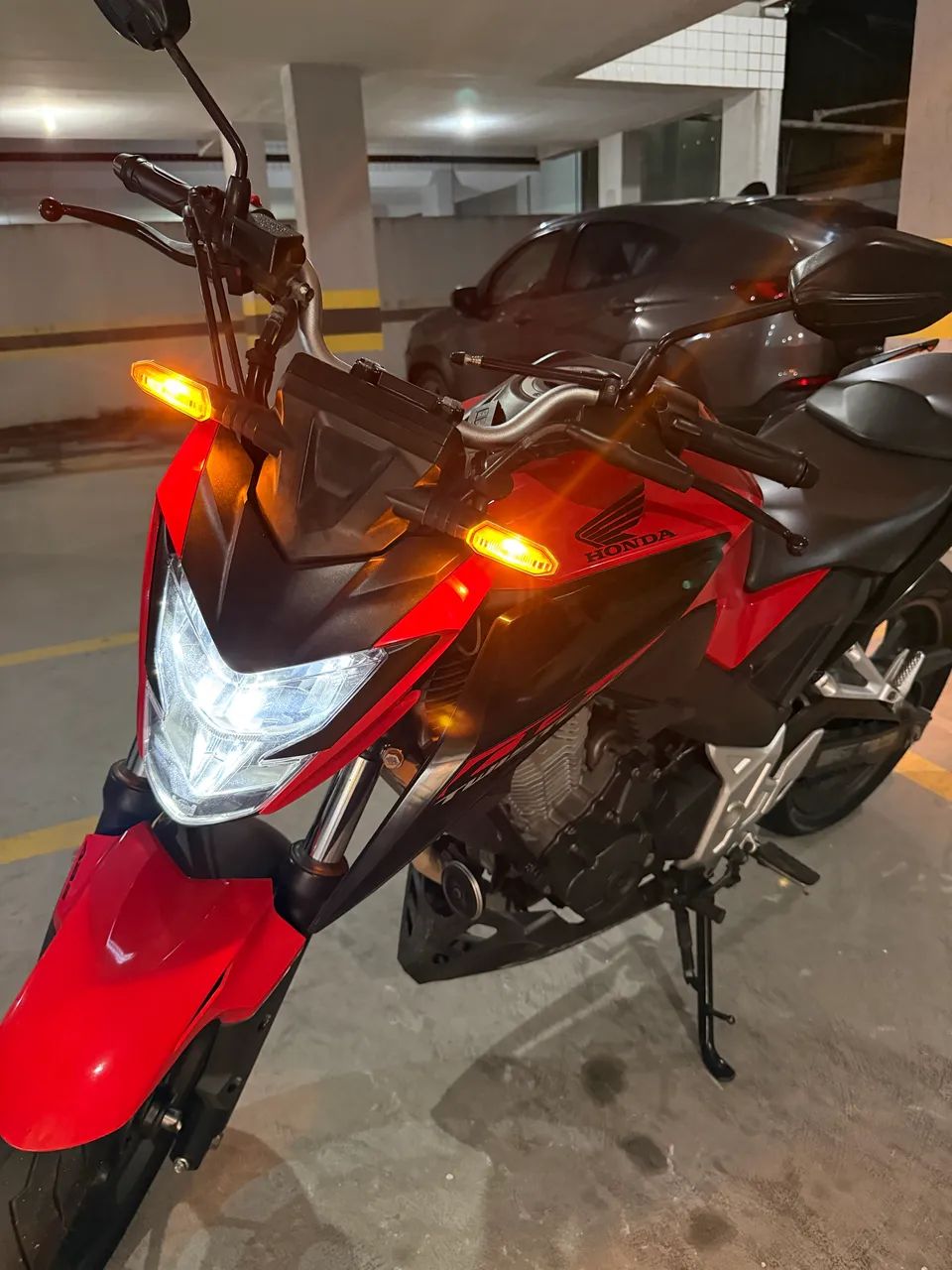 Honda Cb 300f - Foto 2