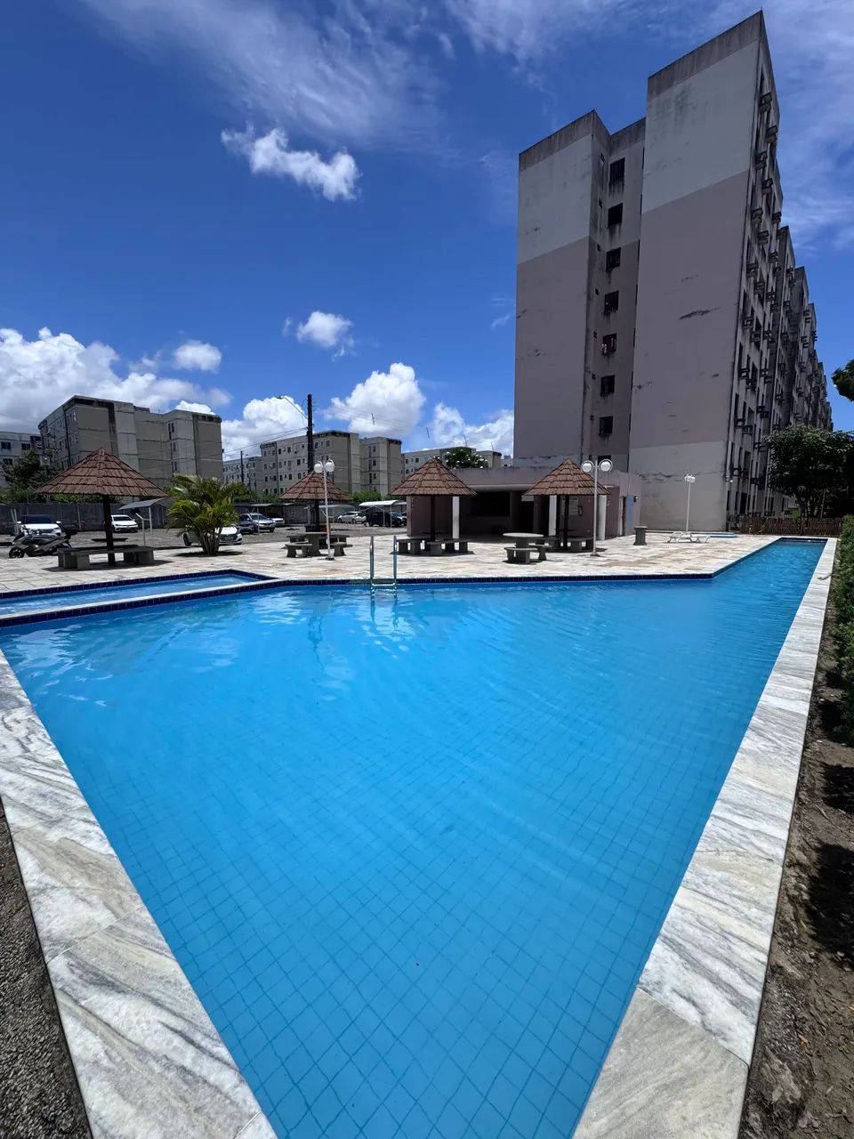Vendo Ótimo apartamento no Edifício Allegro no Petrópolis.