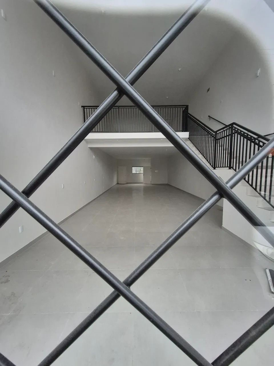 Sala comercial na Praia Comprida em São José  - Foto 2
