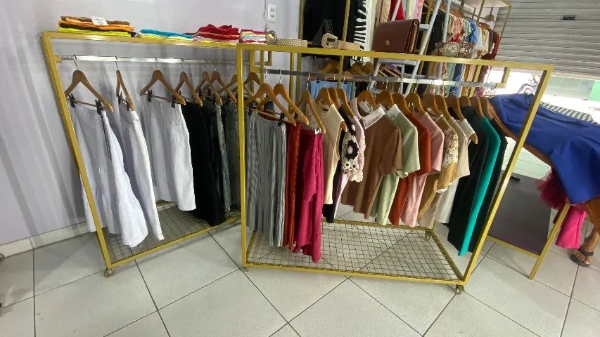 Móveis de loja de roupas  - Foto 3
