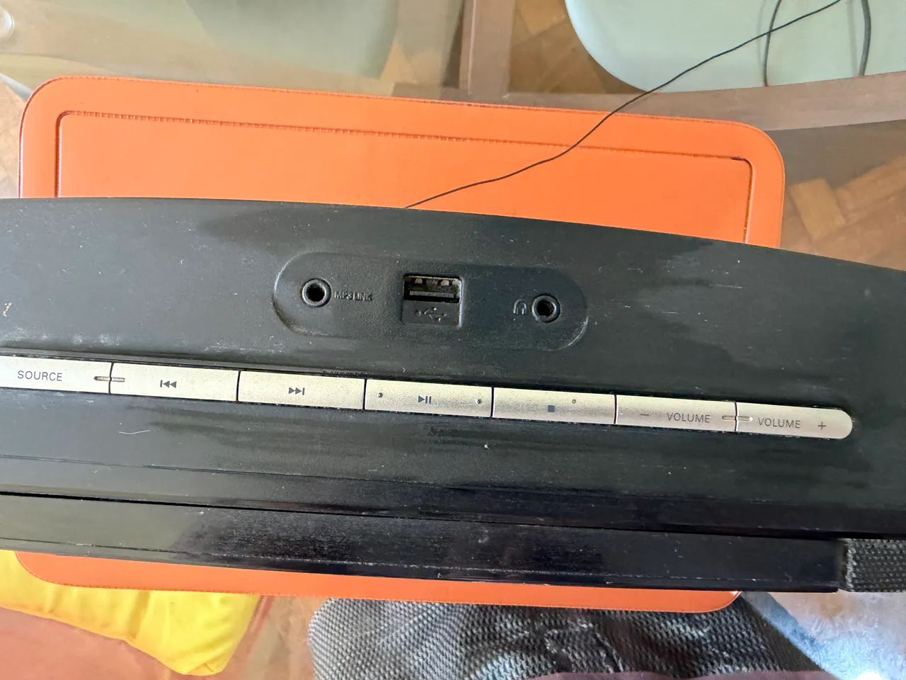 Micro System Philips MCM233 - CD, USB e Rádio FM - Foto 4