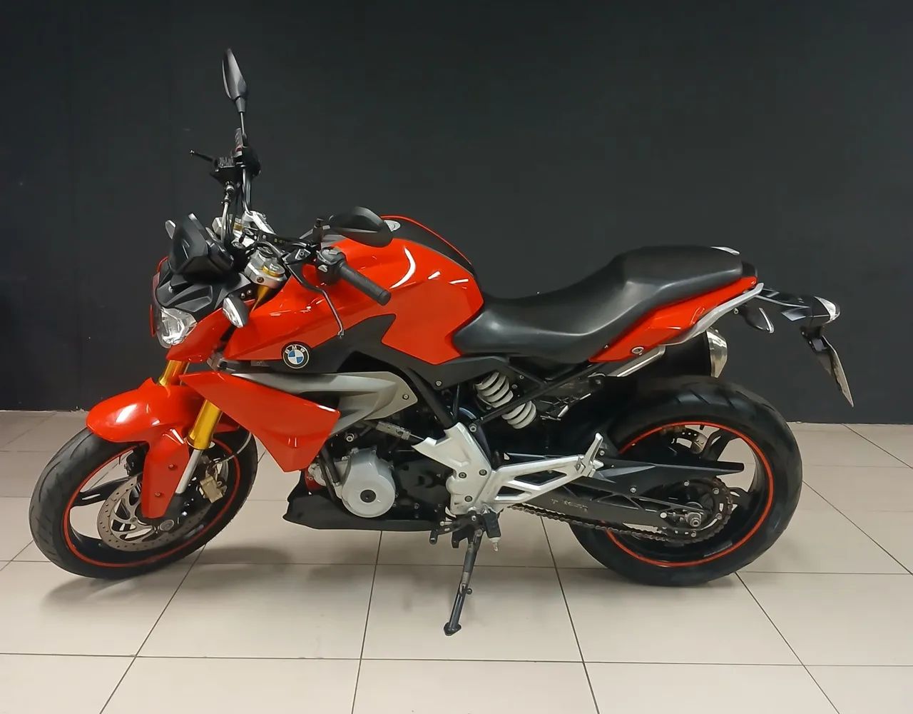 BMW G310 R - Foto 5