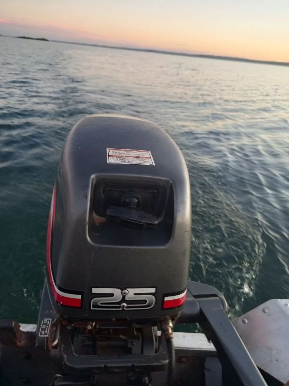 Barco completo , com motor e carretinha  - Foto 2