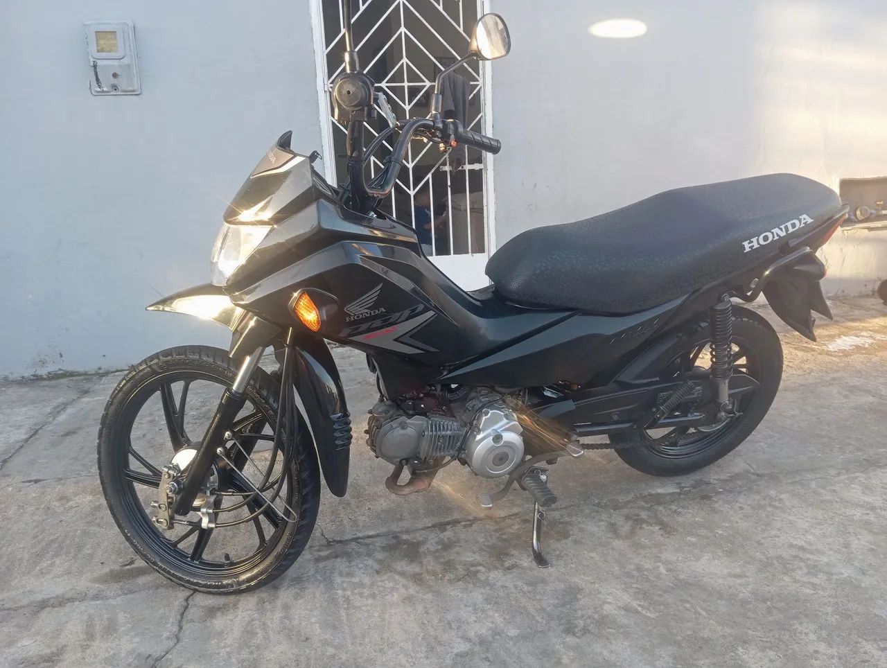 Pop 110i ES