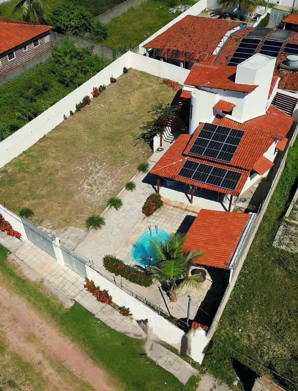 Vendo casa em Lucena, com dois lotes e bem pertinho da praia
