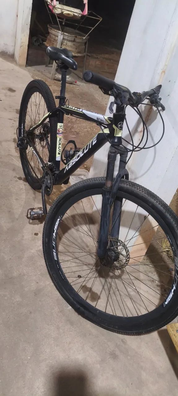 Bicicleta Nero Absolut 