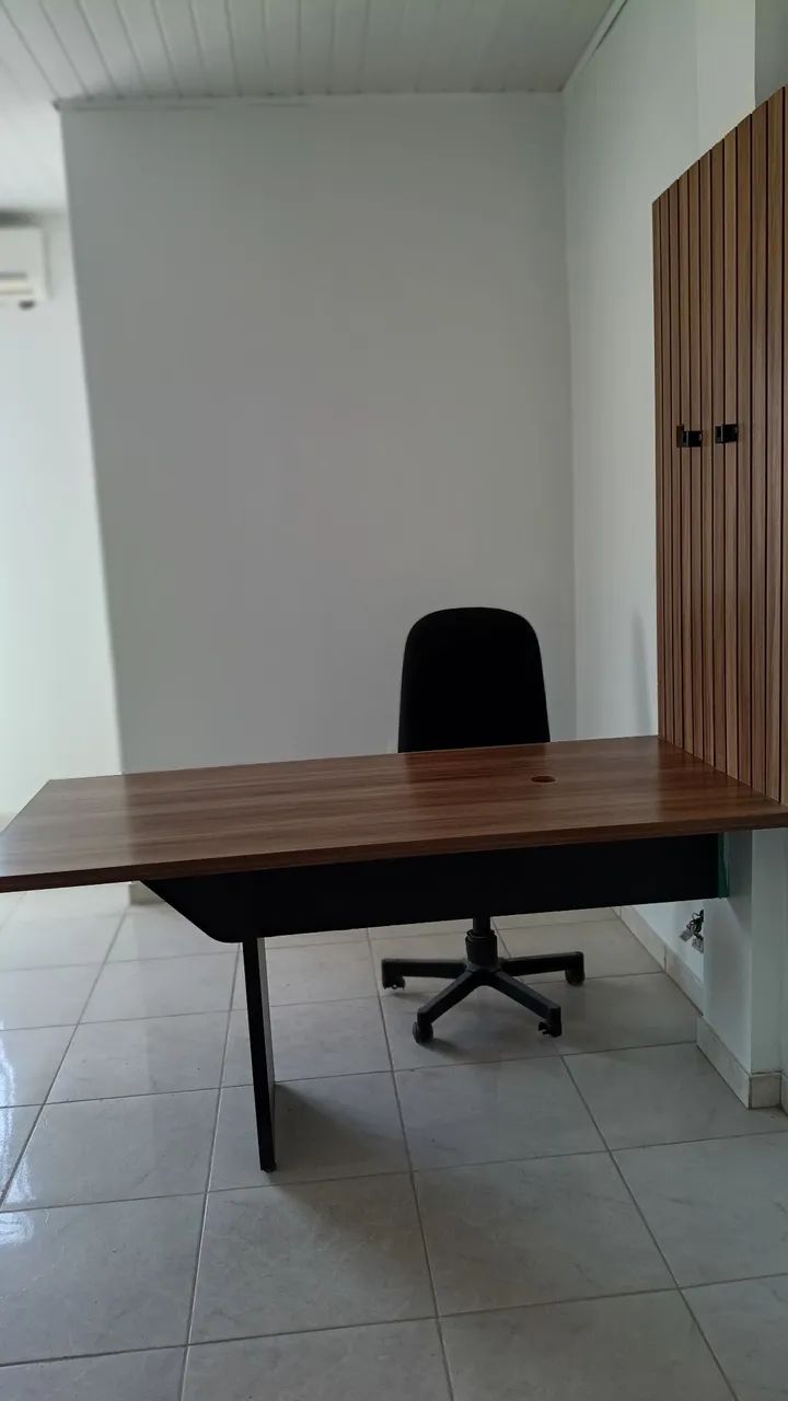 Salas comercias 60m2 . 3 ambientes. Mobiliado. Vieiralves. - Foto 2