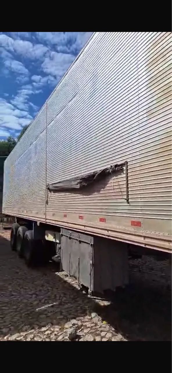 Vende se baú carreta  - Foto 2