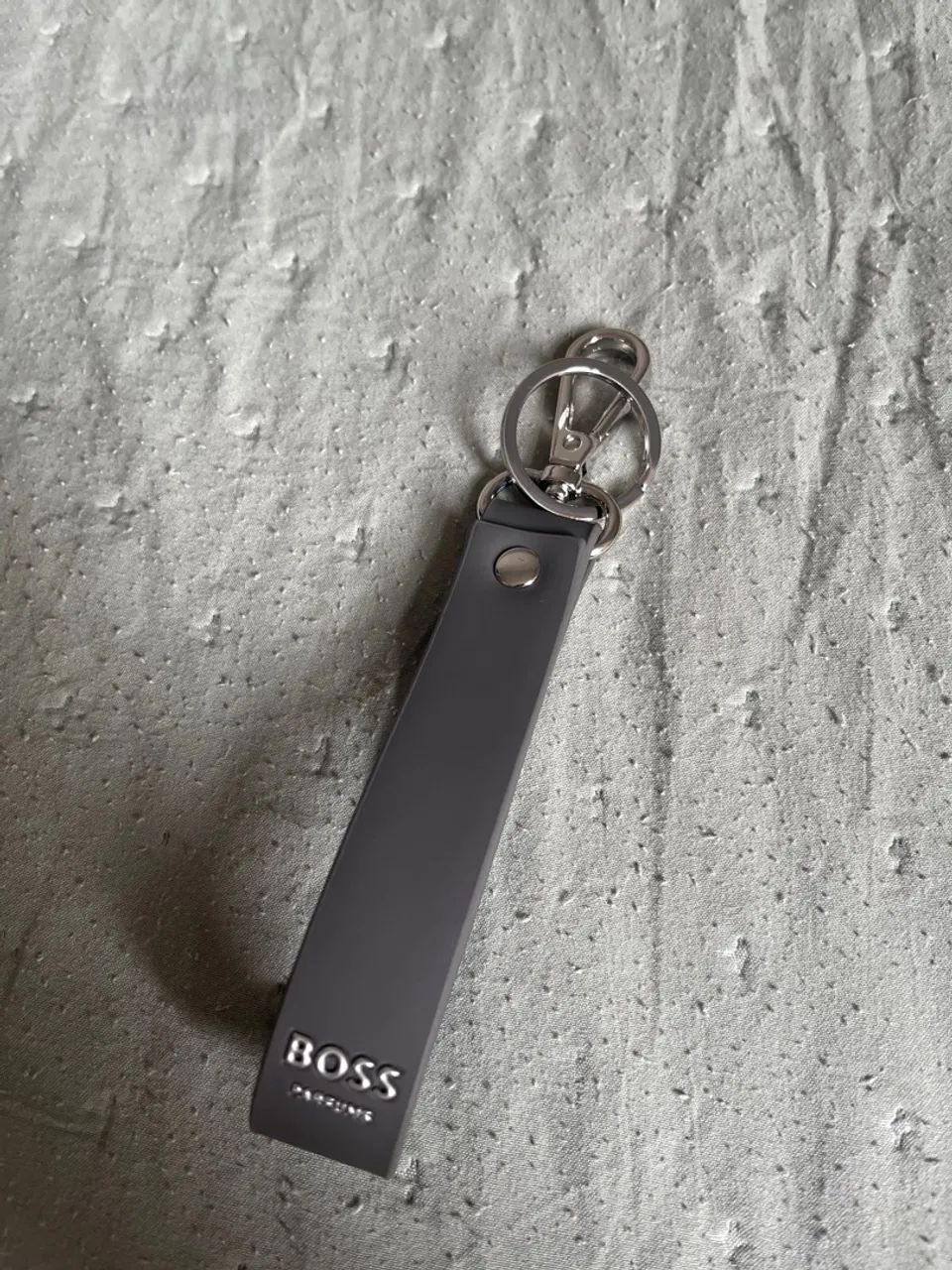 Chaveiro Hugo boss grafite 