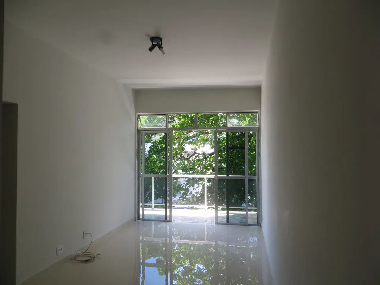 Ótimo 2 quartos, varanda, jardim guanabara, perto condução e comércio, elevador - Foto 4