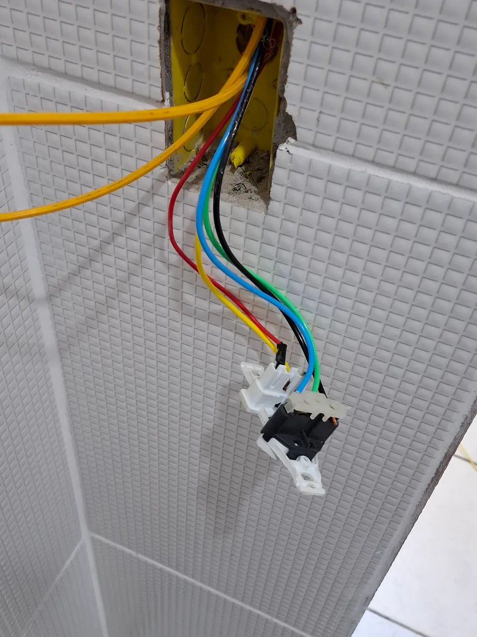 ? Soluções Elétricas com Qualidade e Segurança - Foto 4
