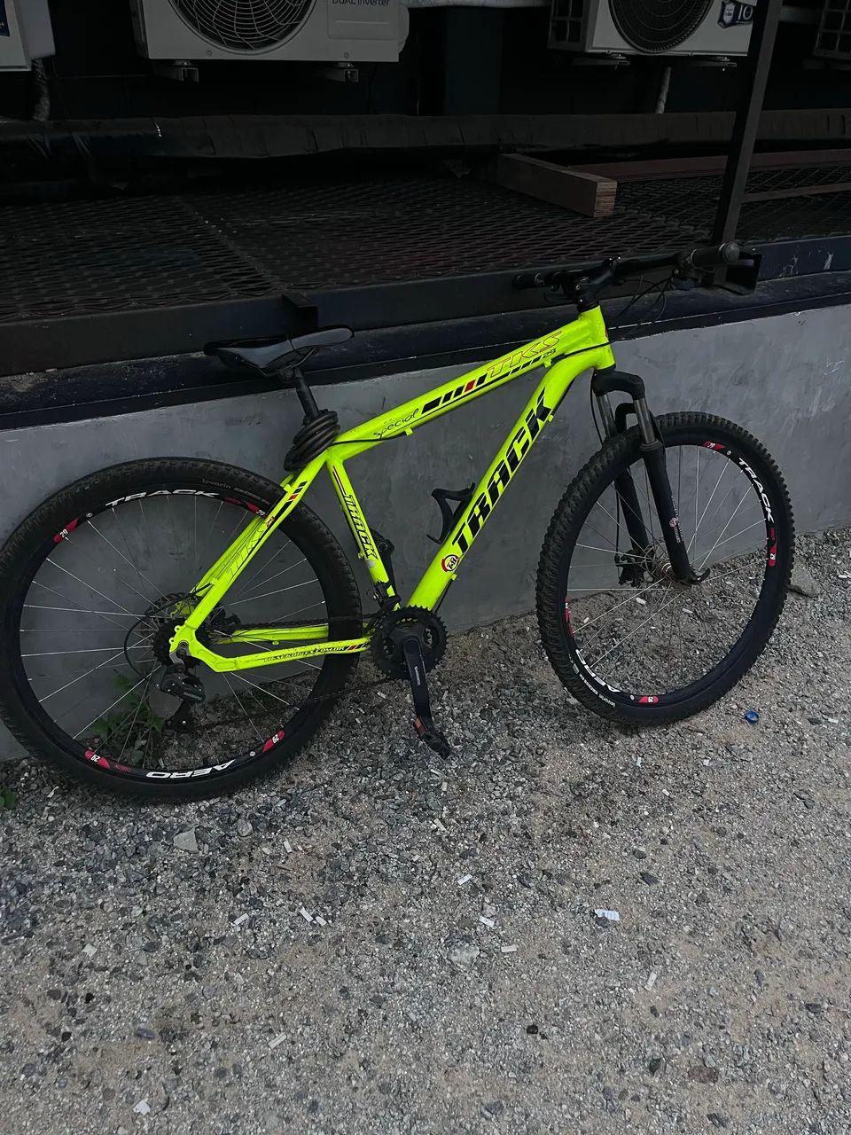 Bicicleta Aro 29 Track Verde neon 