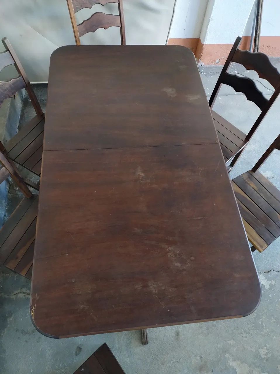 Mesa de Madeira Maciça c/ 6 cadeiras | Tem extensor  - Foto 4