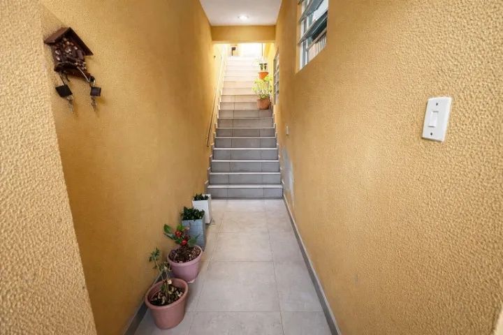 Sobrado com 330 m², 3 dormitórios e garagem - Mobiliado - Foto 4