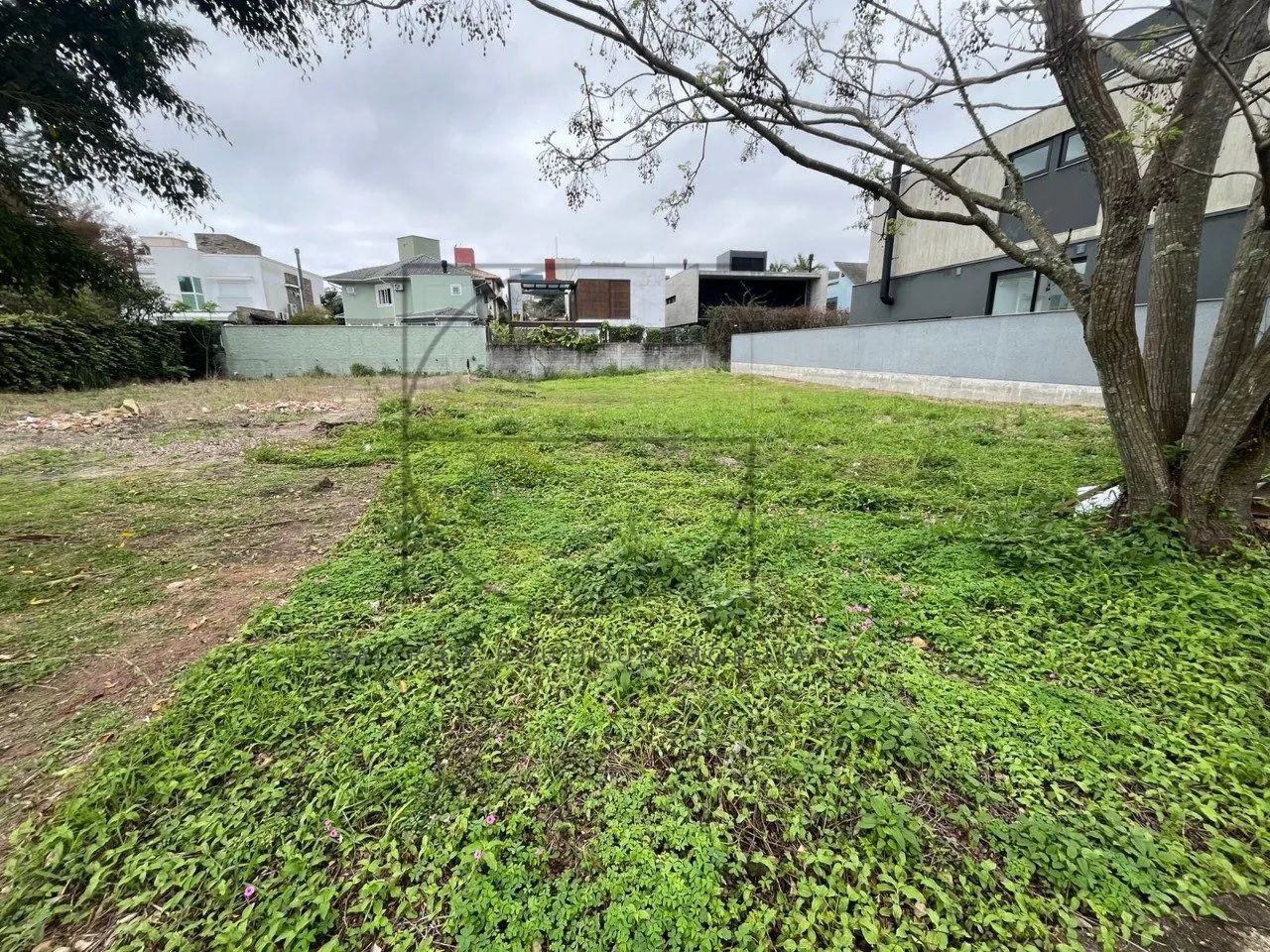 Terreno 450m² em Jurerê Internacional