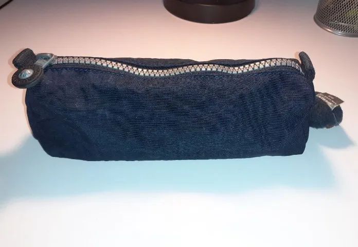 Estojo Kipling Original - Azul marinho com macaquinho - Foto 5