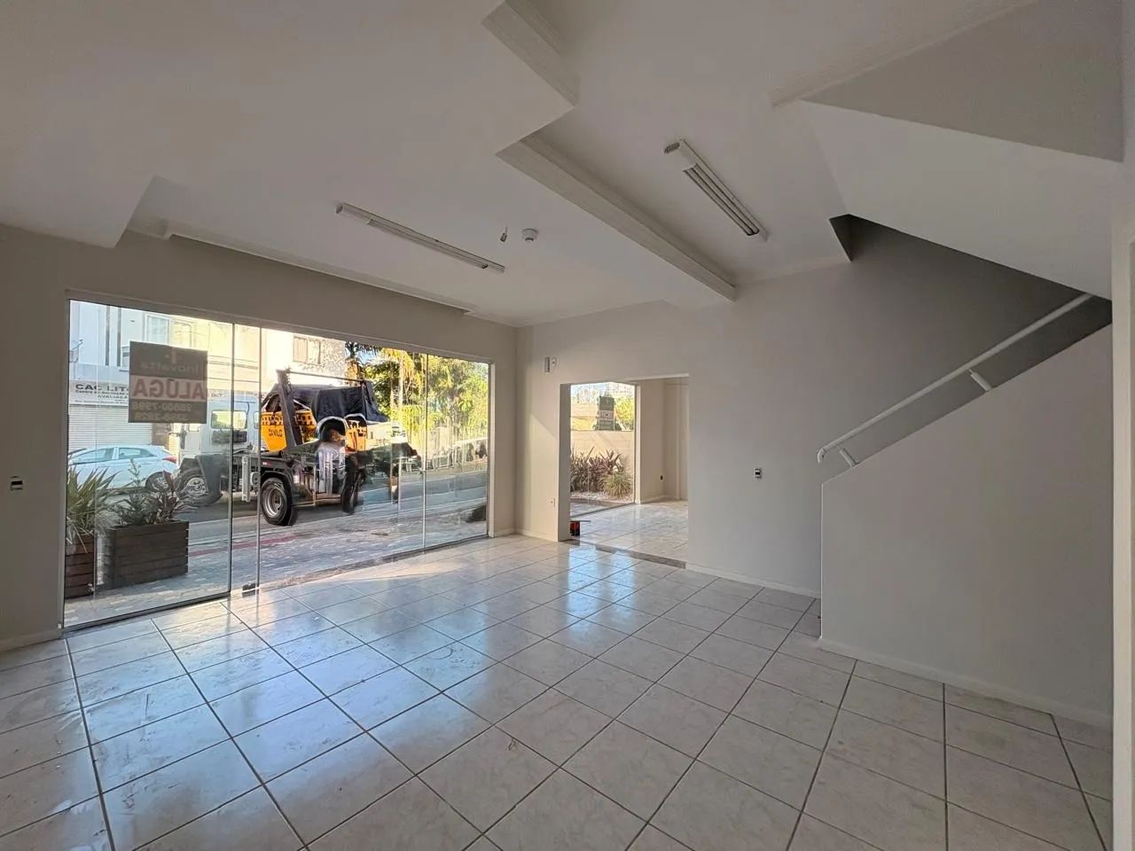 Sala comercial para aluguel no Centro de Itajaí - Foto 3
