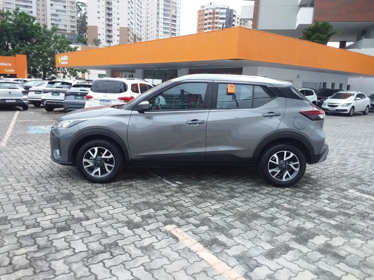 Nissan Kicks Sense 1.6 16V Flex Aut., foto 3 de 9